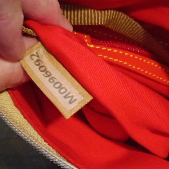 Dooney & Bourke Fruit print Bag πππ - Picture 12 of 14